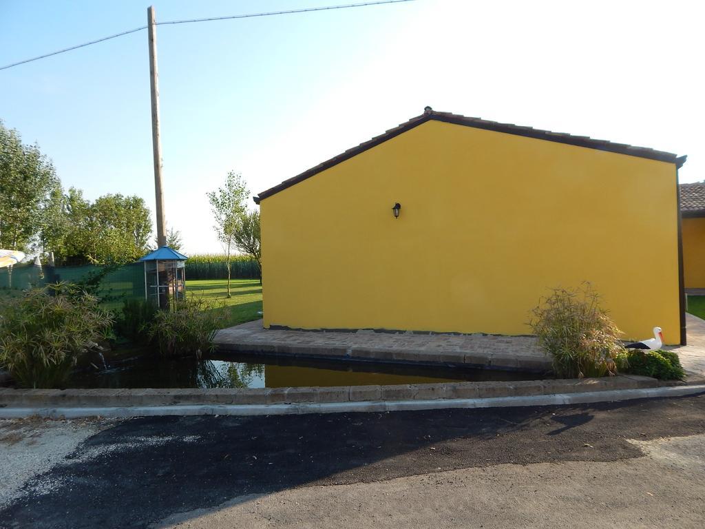 B&B Corte Bolandina Taglio Di Po Bagian luar foto